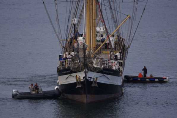 20 September 2022 - 16:10:02
With little help from a couple of ribs, Pelican can turn on a sixpence.
----------------------
Tall ship Pelican of London arrives in Dartmouth